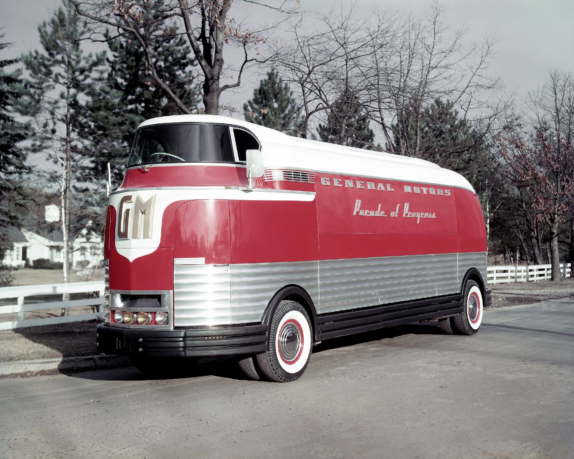 Parade of Progress Dream Car Harley Earl Futurliner